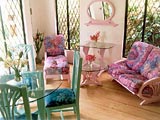 Furniture Accents Café Table & Chairs Coral